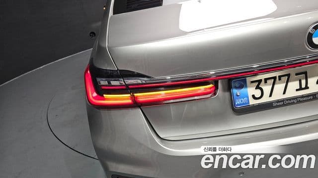 BMW 7 Series 2020 — ფოტო 5/31