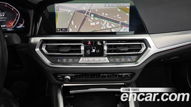 BMW 4 Series 2022 — ფოტო 14/20