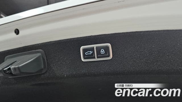 Genesis Electrified G80 2023 — фото 20 из 20