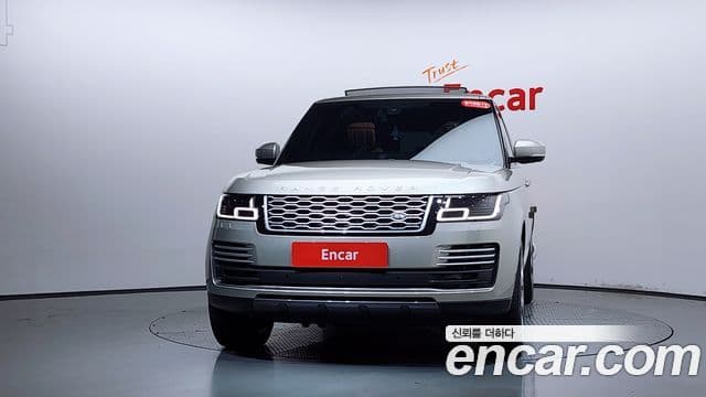 Land Rover Range Rover 2020 — ფოტო 3/20
