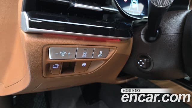 Genesis G80 2021 — ფოტო 27/34