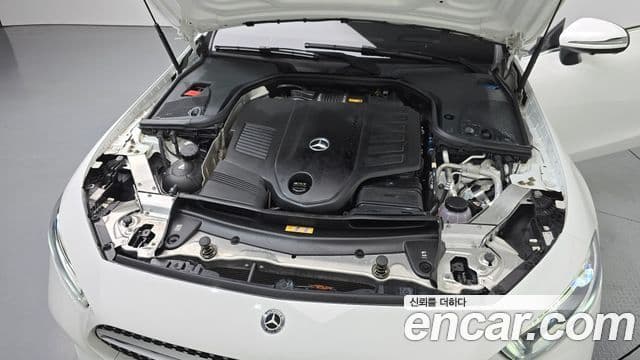 Mercedes-Benz CLS-Class 2021 — Photo 26/31