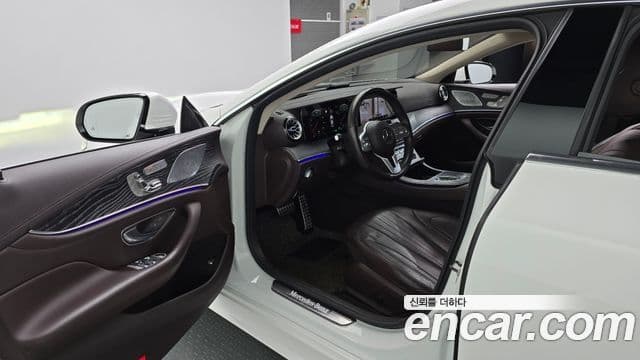 Mercedes-Benz CLS-Class 2021 — Photo 19/31