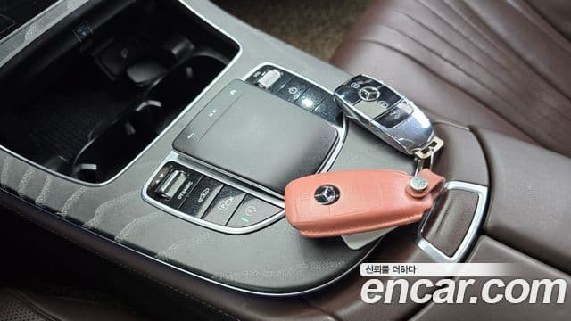 Mercedes-Benz CLS-Class 2021 — Photo 27/31