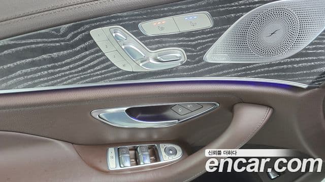 Mercedes-Benz CLS-Class 2021 — Photo 16/31