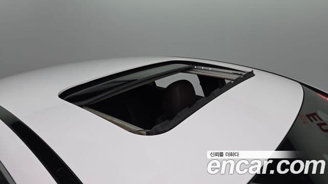 Mercedes-Benz CLS-Class 2021 — Photo 24/31
