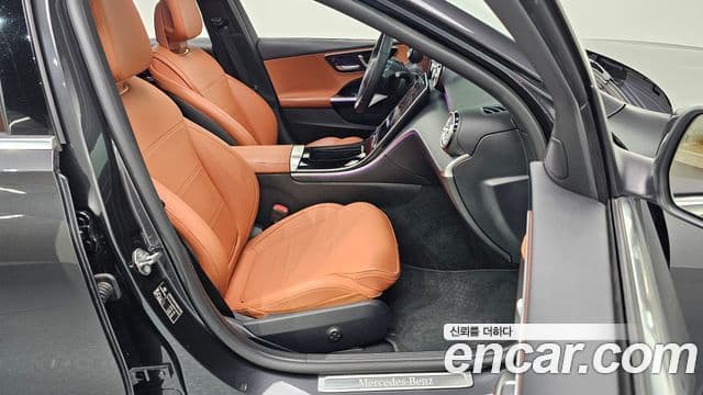Mercedes-Benz C-Class 2023 — Фото 10/20