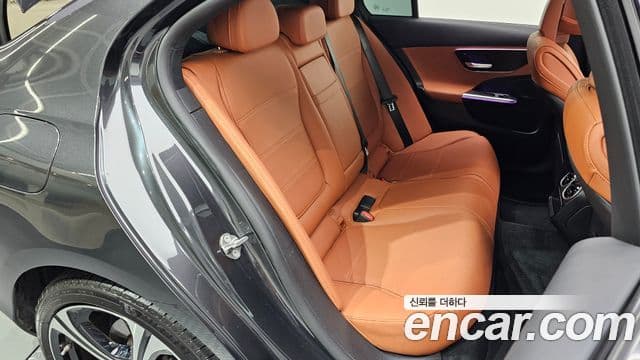 Mercedes-Benz C-Class 2023 — Фото 11/20