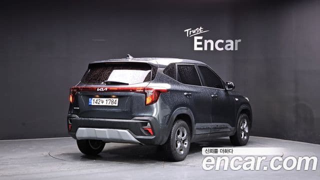 Kia Seltos 2022 — Şəkil 2/20