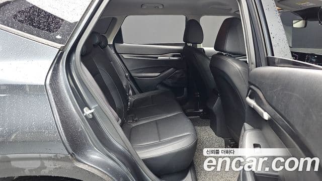 Kia Seltos 2022 — Şəkil 11/20
