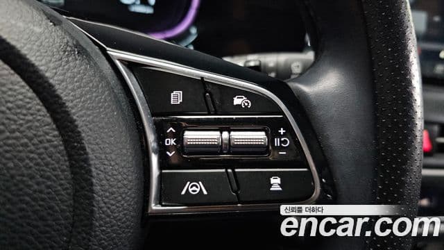 Kia Seltos 2022 — Şəkil 17/20