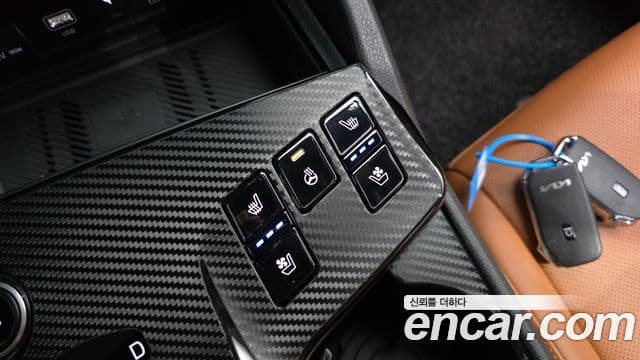 Kia Sportage 2022 — ფოტო 15/20