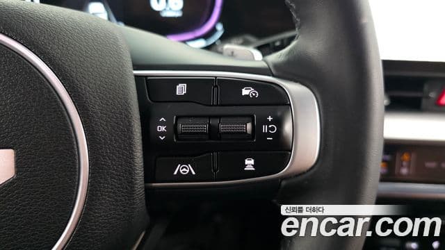Kia Sportage 2022 — ფოტო 16/20