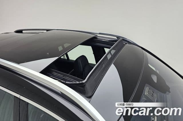 Mercedes-Benz GLS-Class 2025 — Photo 19/19