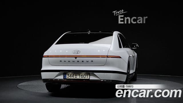 Hyundai Grandeur 2023 — Фото 4/20