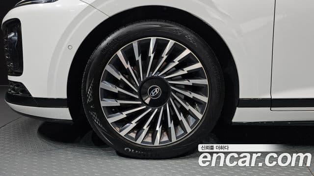 Hyundai Grandeur 2023 — ფოტო 5/20
