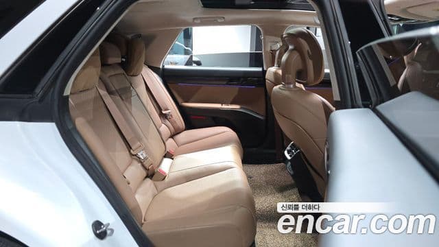 Hyundai Grandeur 2023 — Фото 11/20