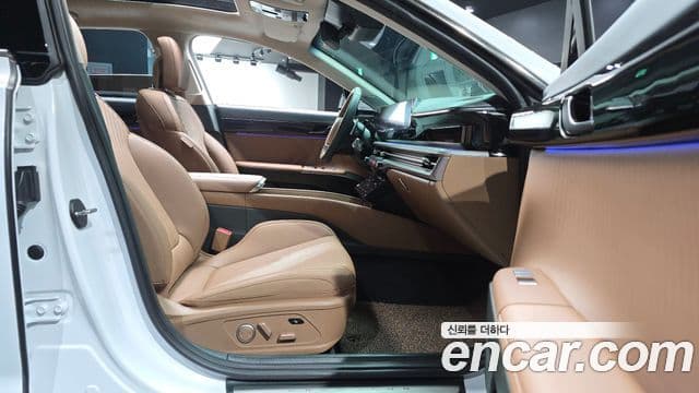 Hyundai Grandeur Hybrid 2023 — Photo 15/36