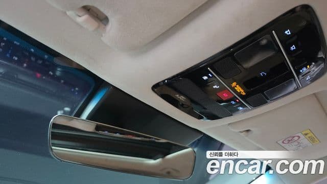 Hyundai Grandeur Hybrid 2023 — Photo 29/36