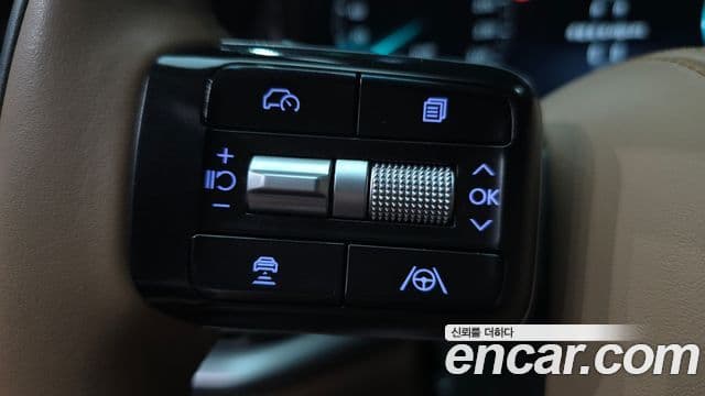 Hyundai Grandeur Hybrid 2023 — Photo 28/36