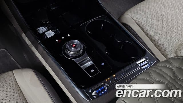 Kia Carnival 2025 — Şəkil 9/20