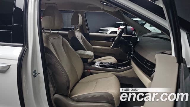 Kia Carnival 2025 — Şəkil 12/20