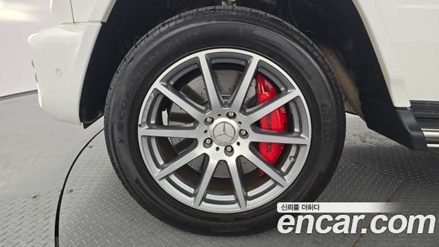 Mercedes-Benz G-Class 2020 — Photo 20/30
