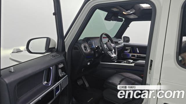 Mercedes-Benz G-Class 2020 — Photo 9/30