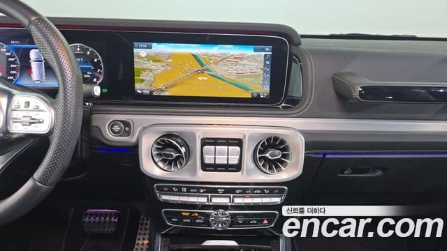 Mercedes-Benz G-Class 2020 — Photo 22/30