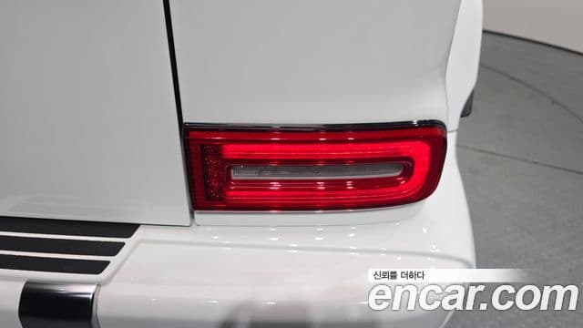 Mercedes-Benz G-Class 2020 — Photo 30/30
