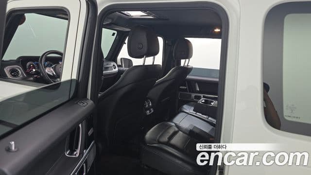 Mercedes-Benz G-Class 2020 — Photo 6/30