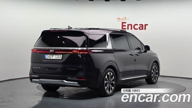 Kia Carnival 2021 — Фото 2/20