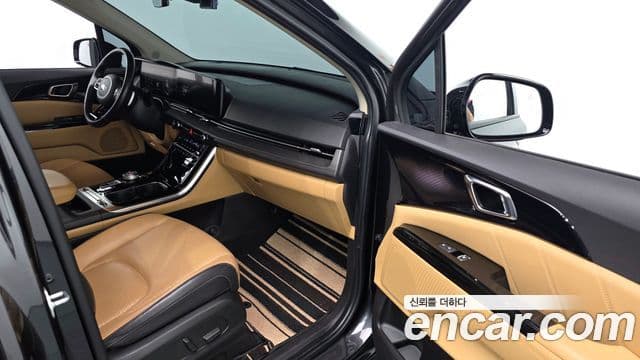 Kia Carnival 2021 — Фото 12/20