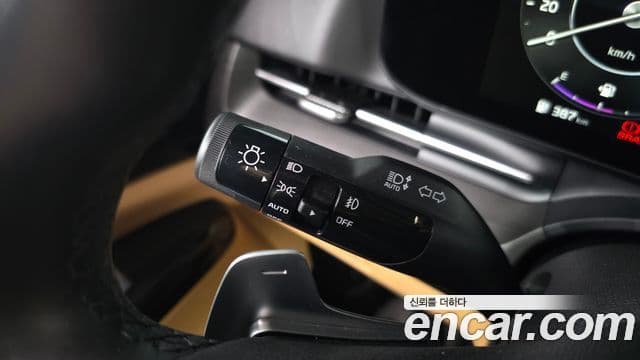 Kia Carnival 2021 — Фото 17/20