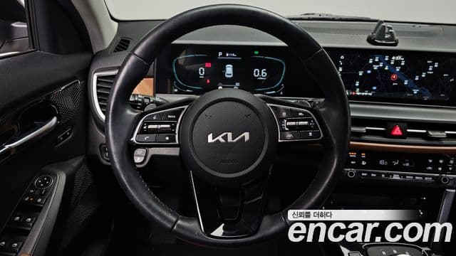 Kia Seltos 2022 — Şəkil 13/20