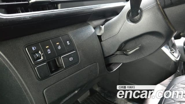 Hyundai Staria 2021 — Фото 15/20
