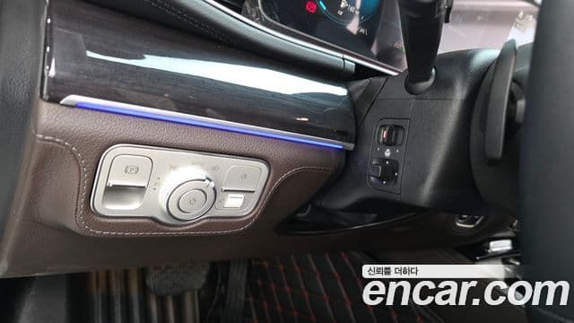 Mercedes-Benz GLE-Class 2023 — Şəkil 17/20