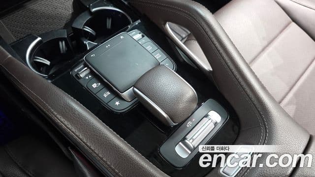 Mercedes-Benz GLE-Class 2023 — Şəkil 18/20