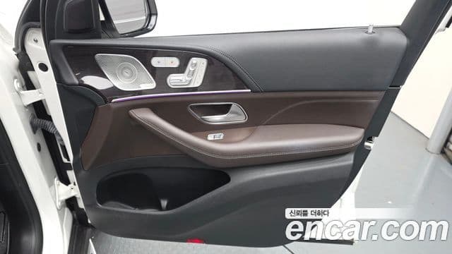 Mercedes-Benz GLE-Class 2023 — Photo 14/31