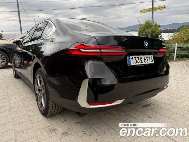BMW 5 Series 2025 — ფოტო 2/15