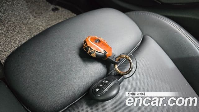 Mini Cooper S 2018 — ფოტო 15/20