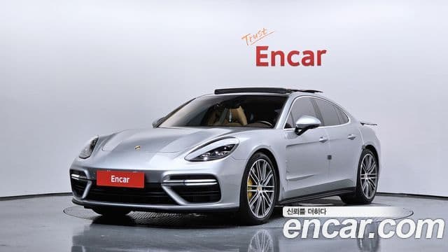 Porsche Panamera 2018 — ფოტო 1/20