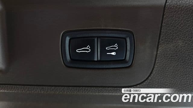 Porsche Panamera 2018 — ფოტო 19/20
