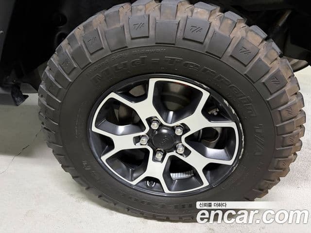 Jeep Wrangler 2023 — Şəkil 6/20