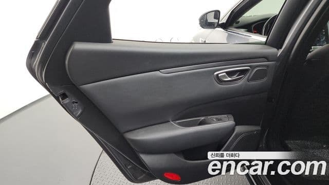 Renault Samsung SM6 2023 — ფოტო 4/33
