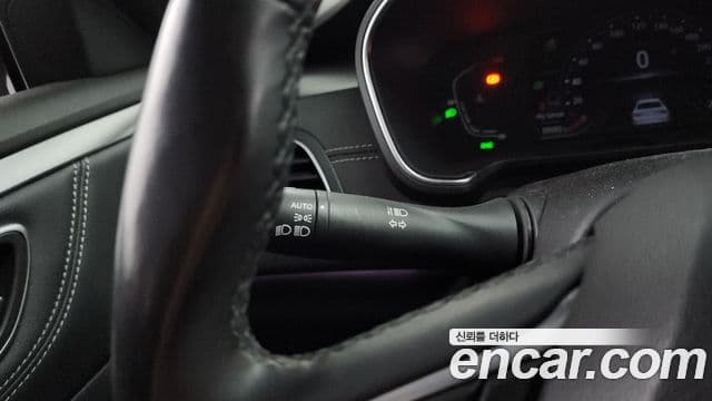 Renault Samsung SM6 2023 — ფოტო 13/33