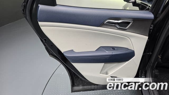 Kia Sportage 2025 — Photo 13/34