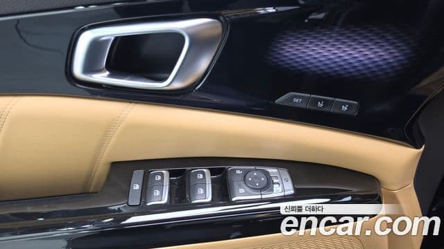 Kia Carnival 2021 — Фото 13/20
