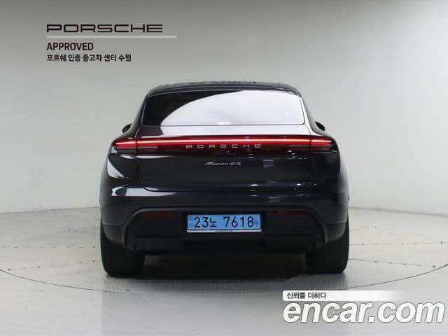 Porsche Macan EV 2025 — ფოტო 12/20