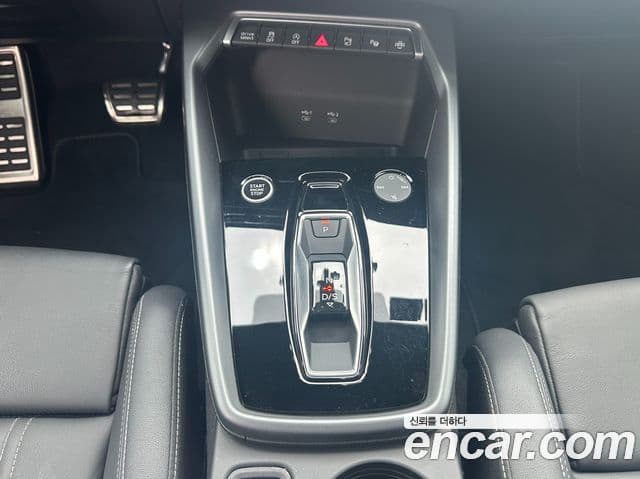 Audi A3 2025 — ფოტო 8/20